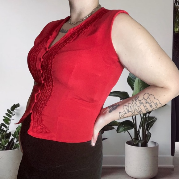 Vintage 90โs Silk Sleeveless Blouse Red Large - Picture 2 of 10